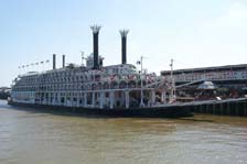 Riverboat American Queen